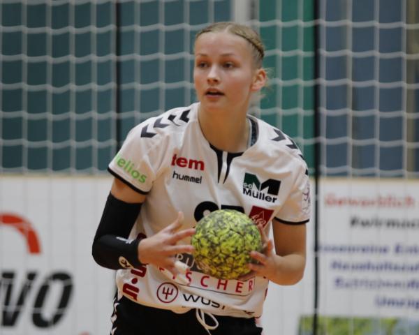 Lucy Jörgens steigt mit dem HSV Solingen-Gräfrath in die erste Handball-Bundesliga der Frauen auf.